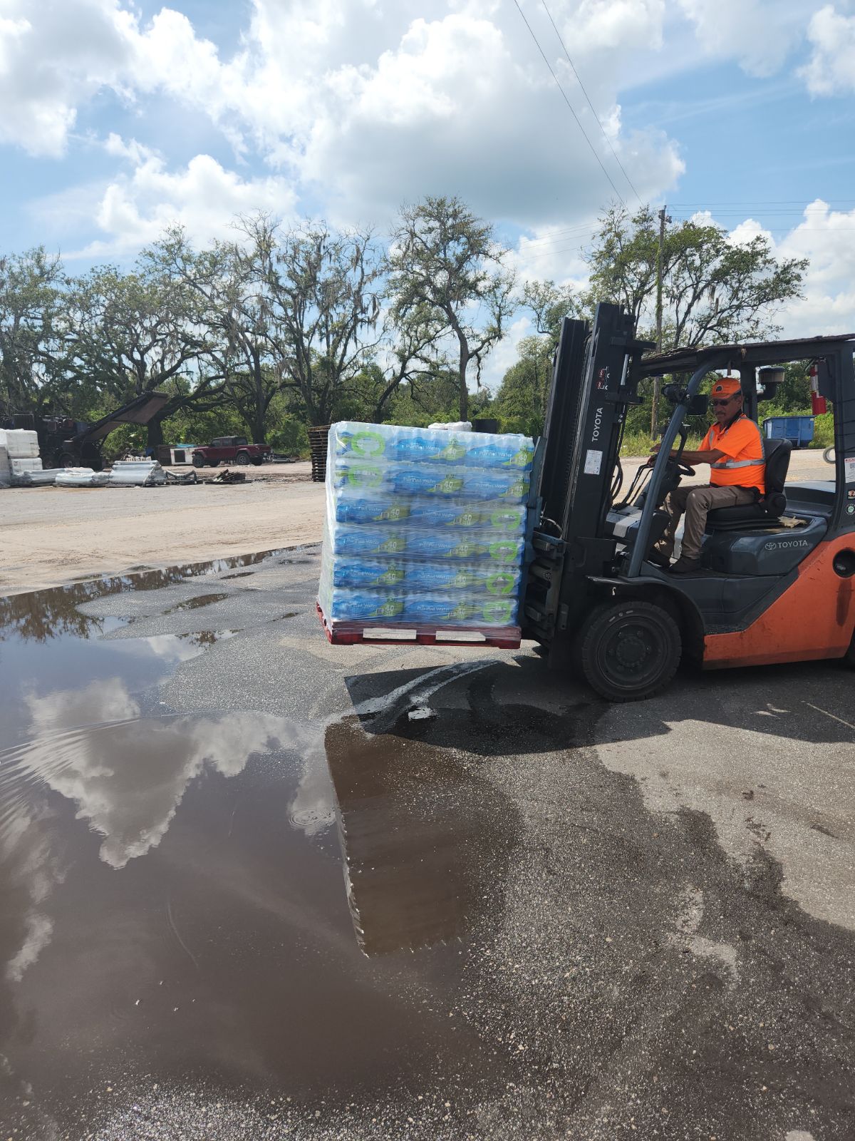 Member's Mark Purified Water – Full Pallet (1,920 Bottles, 16.9 oz)