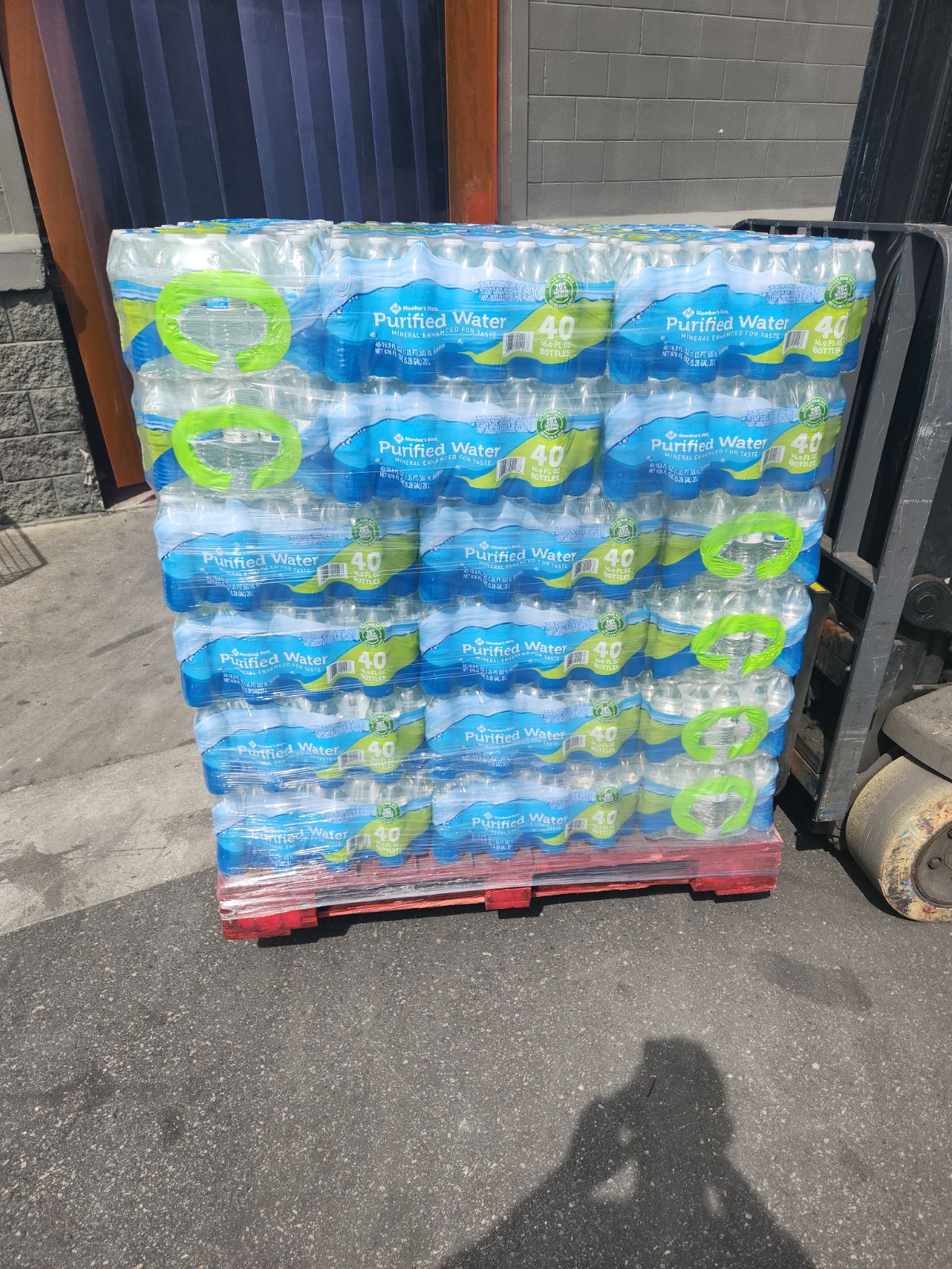 Member's Mark Purified Water – Full Pallet (1,920 Bottles, 16.9 oz)