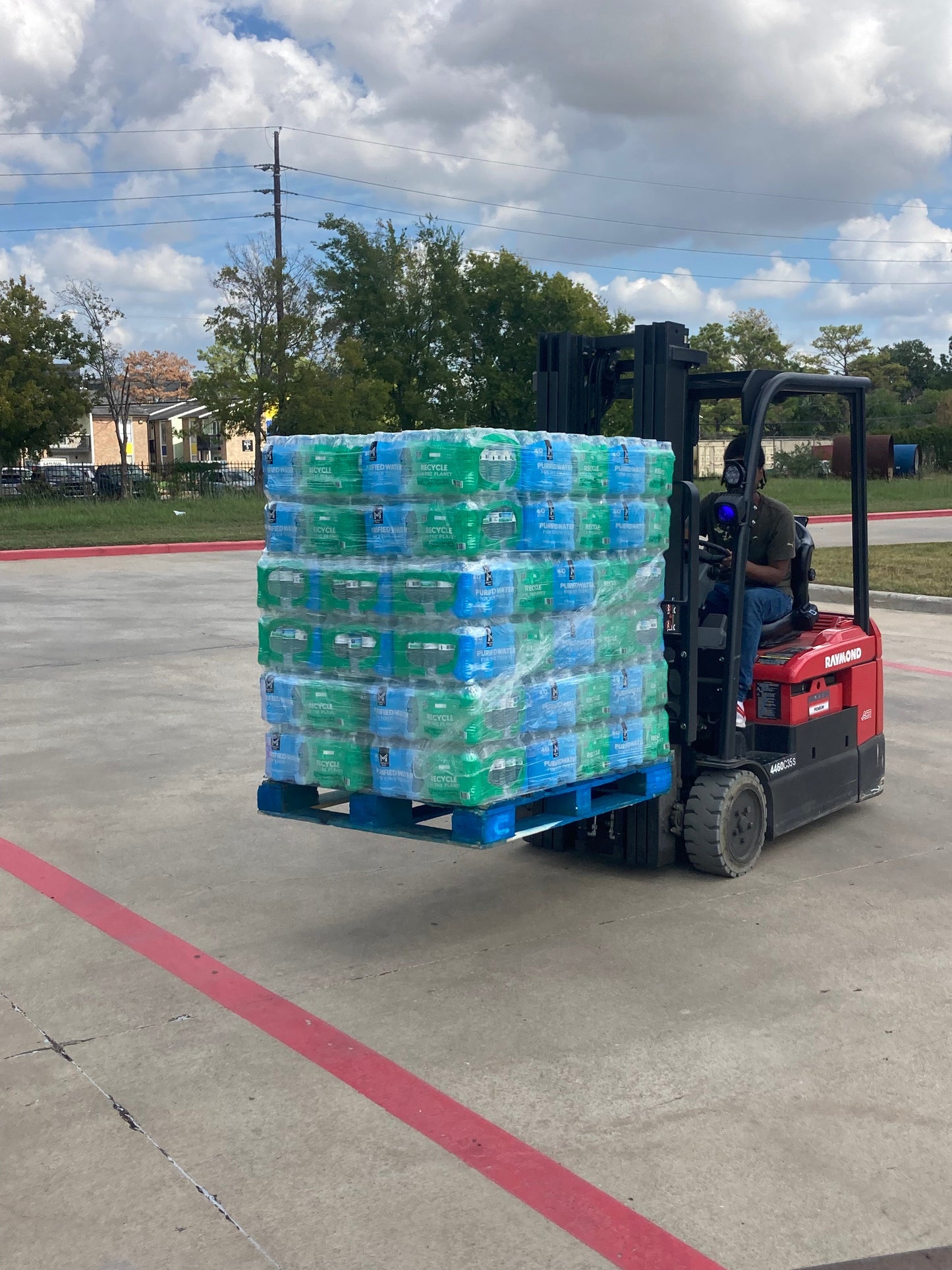 Member's Mark Purified Water – Full Pallet (1,920 Bottles, 16.9 oz)