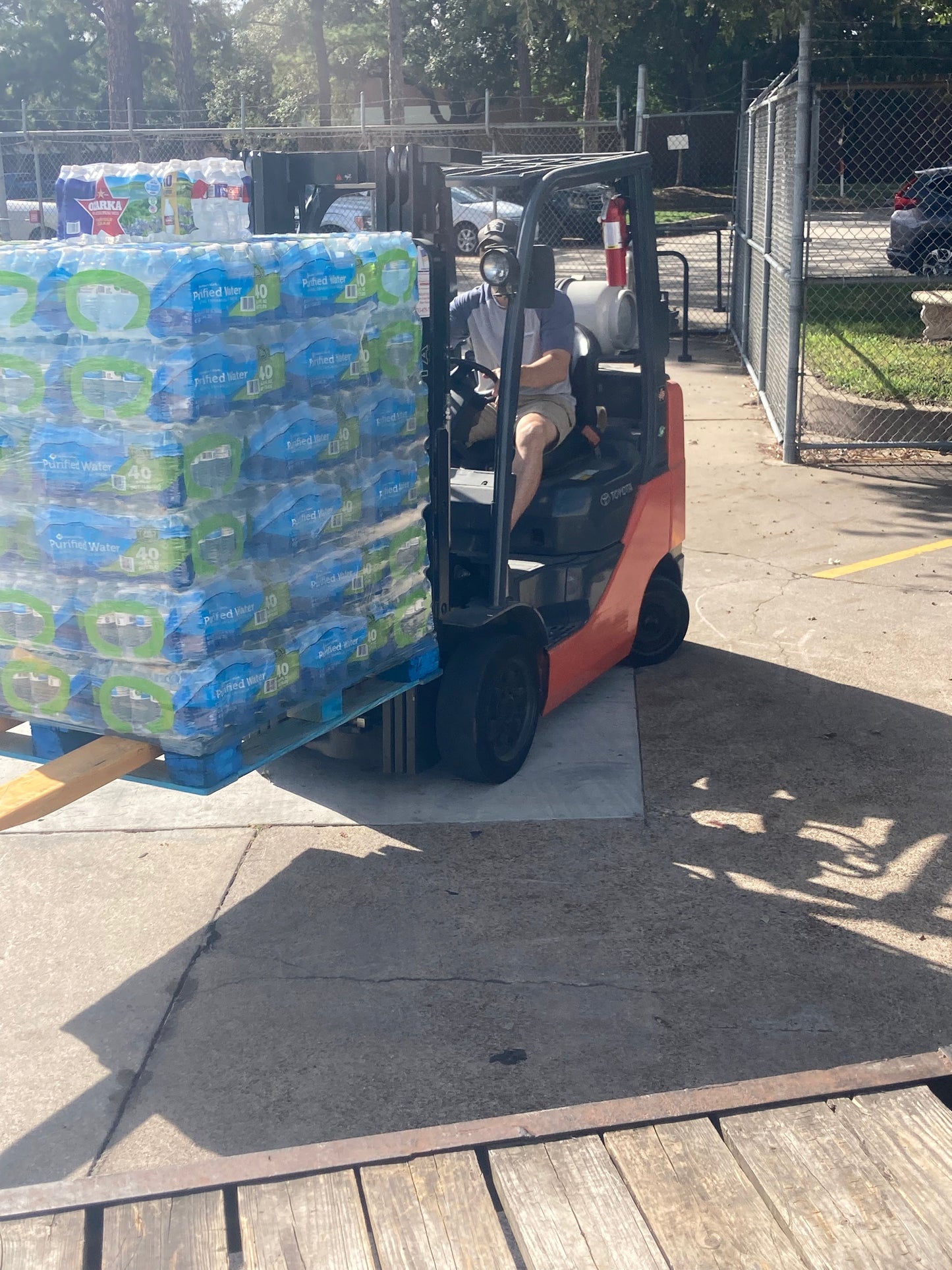 Member's Mark Purified Water – Full Pallet (1,920 Bottles, 16.9 oz)