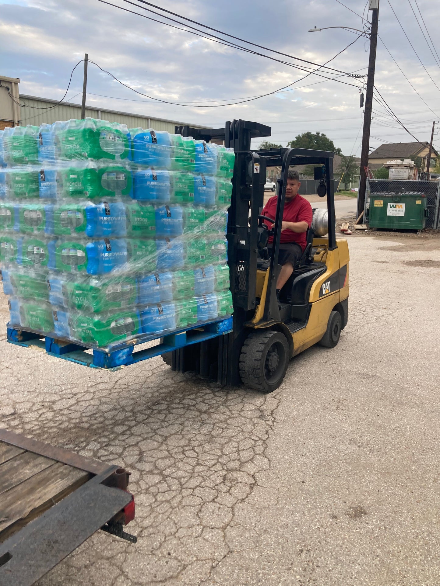 Member's Mark Purified Water – Full Pallet (1,920 Bottles, 16.9 oz)