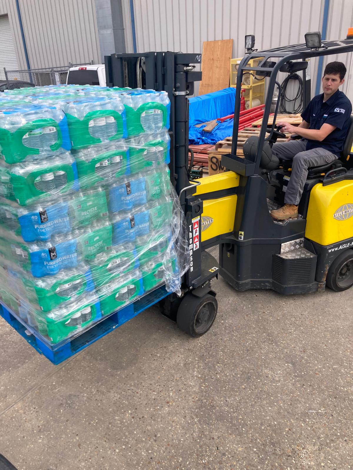 Member's Mark Purified Water – Full Pallet (1,920 Bottles, 16.9 oz)